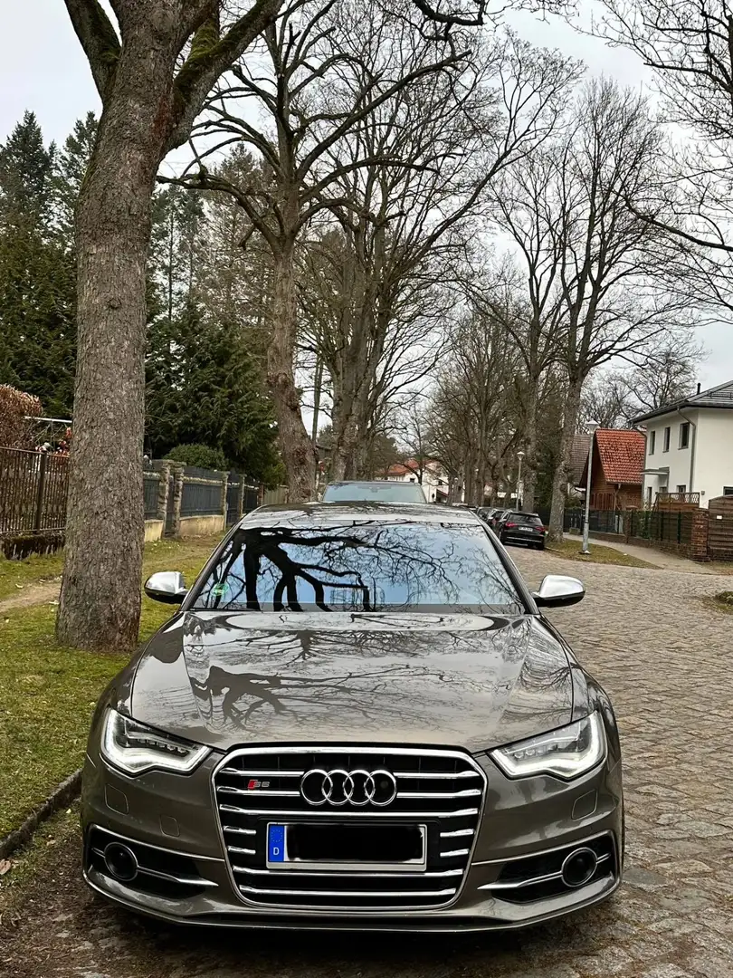 Audi S6 - 1