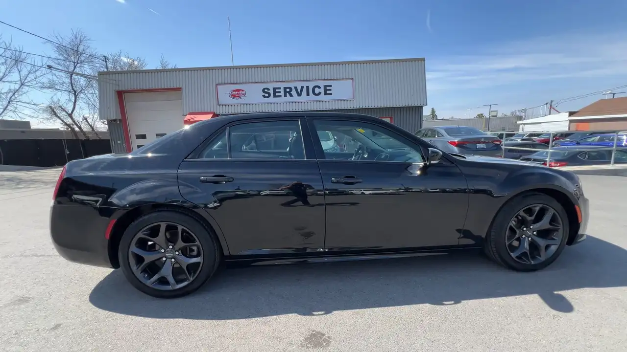 Chrysler 300 снимка Chrysler 300