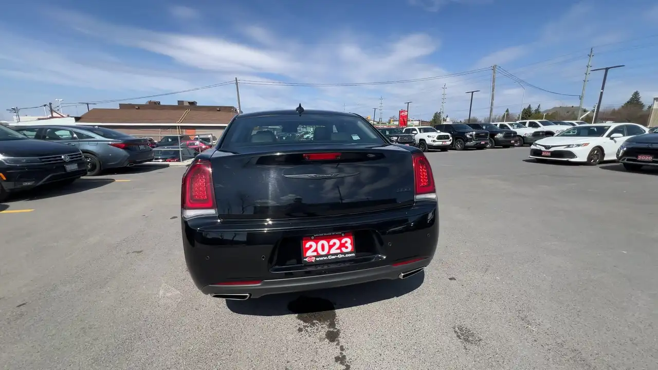 Chrysler 300 снимка Chrysler 300