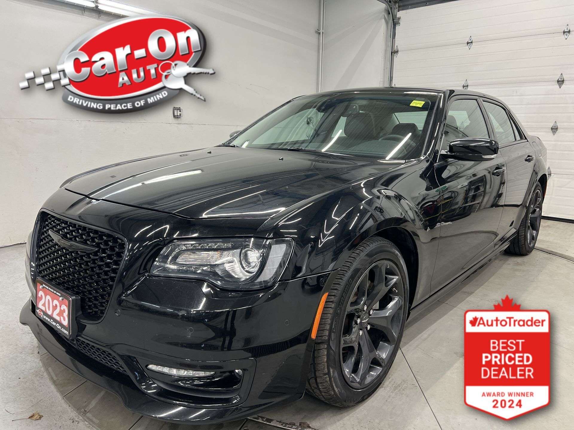 2023 Chrysler 300 Touring L RWD