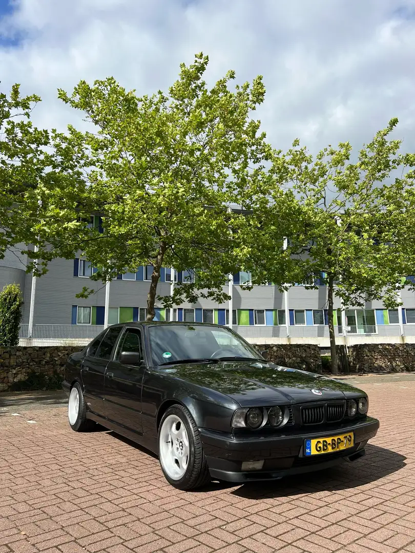 BMW 540 540i m60b40 V8 handschakel/sperdiff/286pk Negru - 2
