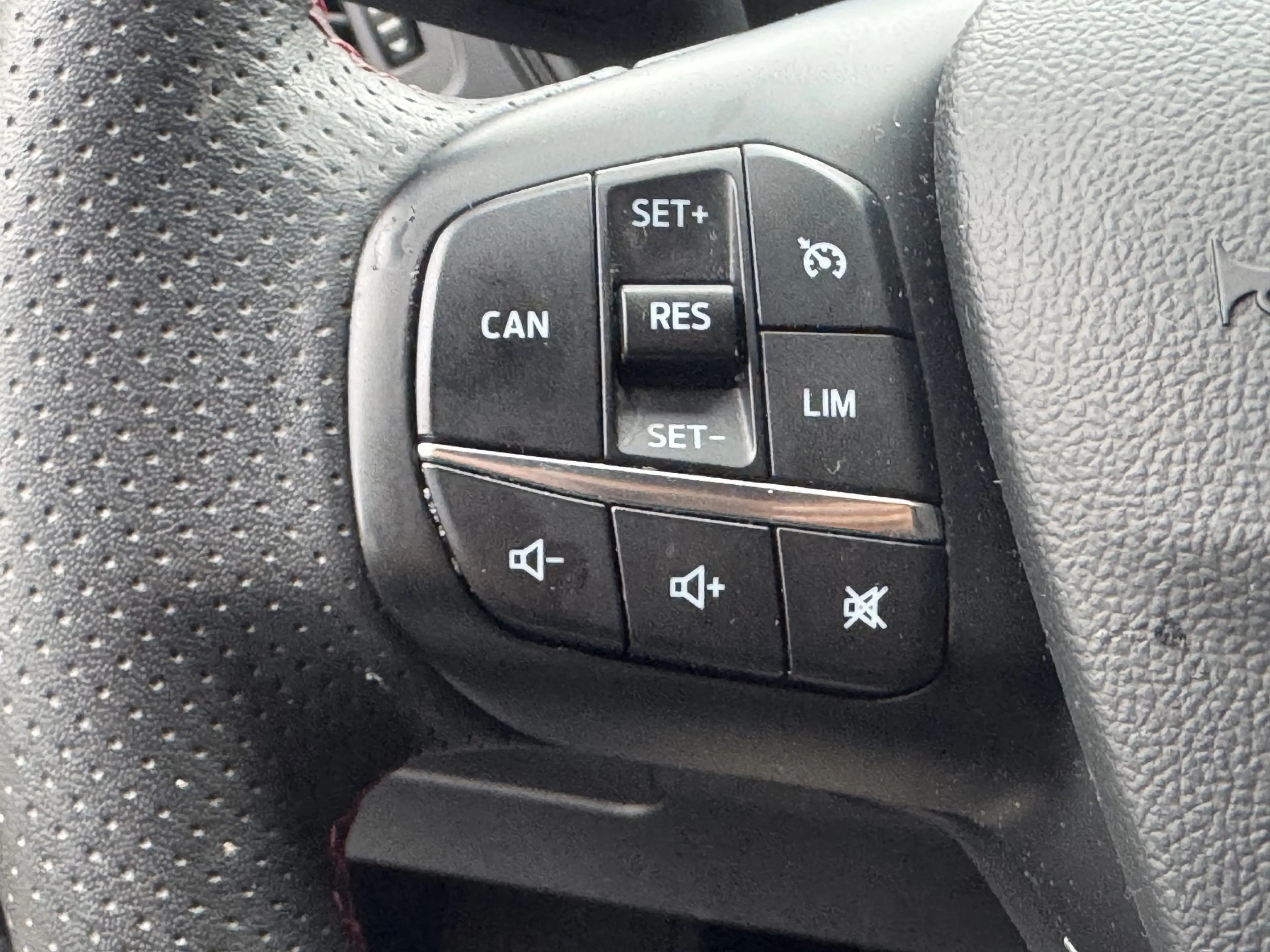 Ford Focus 1.0 EcoBoost ST Line Business // NAVI // CLIMA // — photo 15
