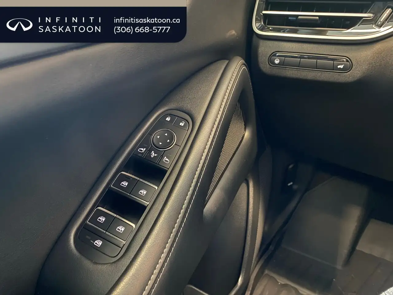 Infiniti QX60 снимка Infiniti QX60