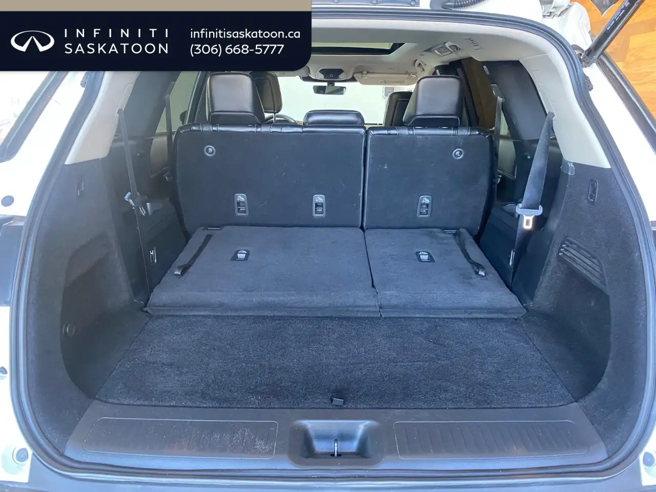 Infiniti QX60 снимка Infiniti QX60