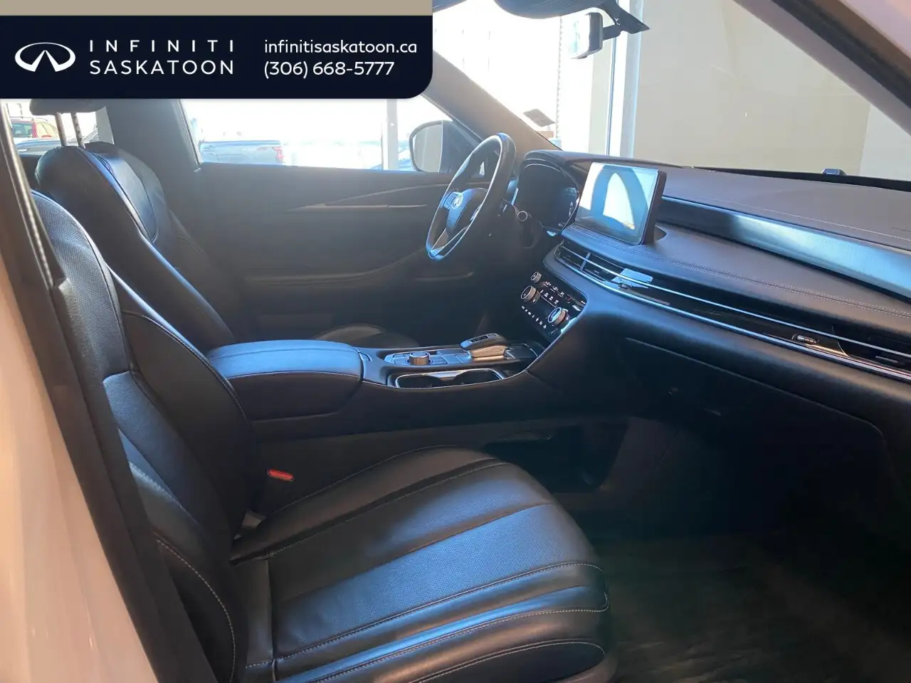 Infiniti QX60 снимка Infiniti QX60