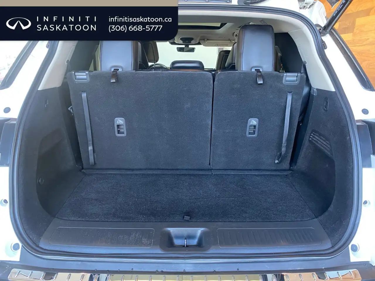 Infiniti QX60 снимка Infiniti QX60