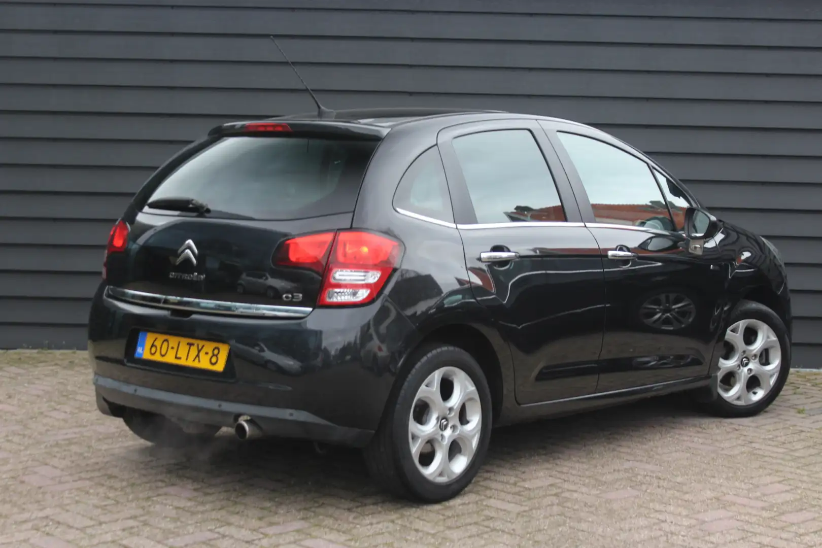 Citroen C3 1.6 VTi Exclusive - CLIMA - CRUISE - ELEKTR. PAKKE Zwart - 2