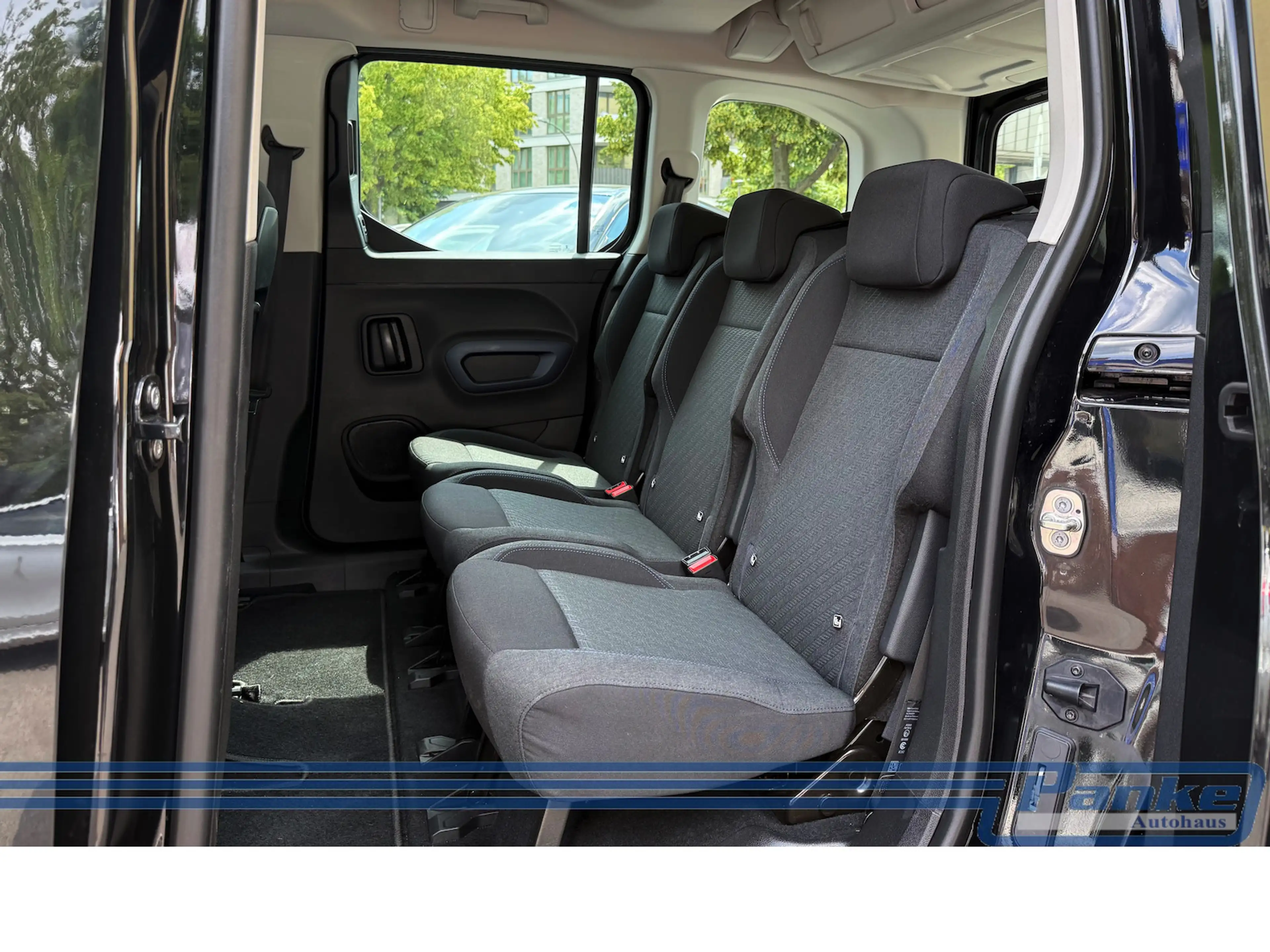 Peugeot Rifter Allure L1 EAT8 *Pano*TotW*PDC*Carpl*5Sitz — photo 15