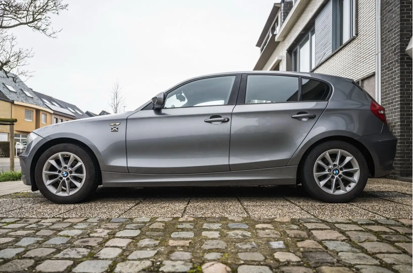 BMW 116 116i Gris - 1