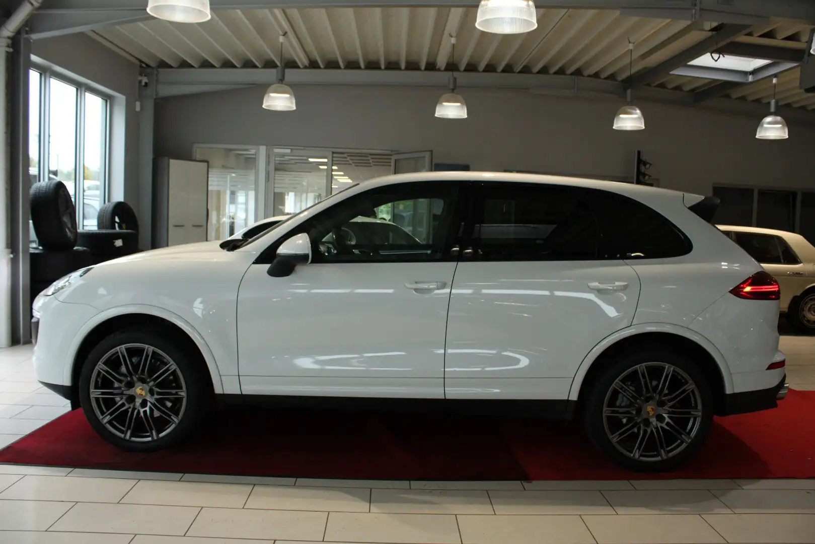 Porsche Cayenne S Diesel Platinum Edition PDLS*PASM Blanc - 2