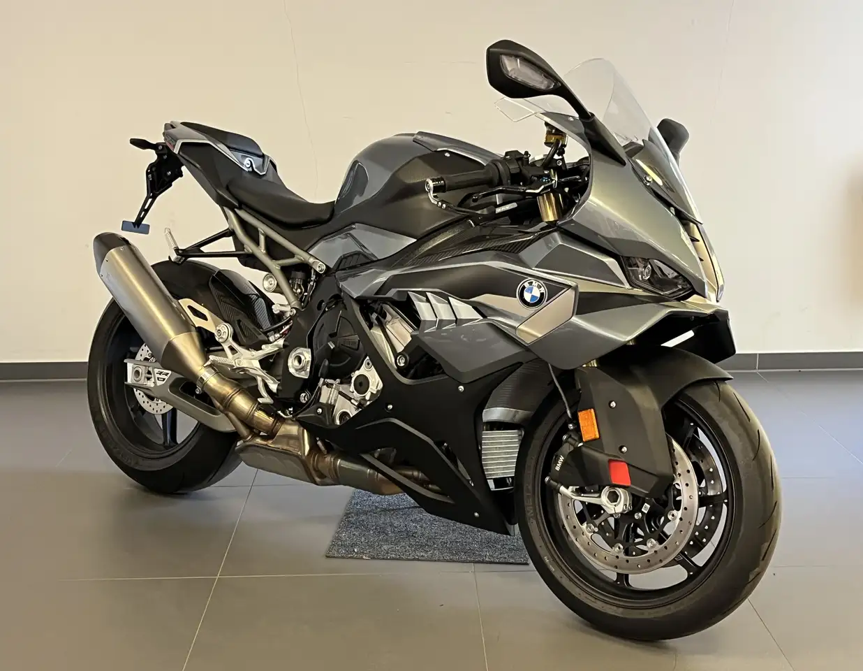 BMW S 1000 RR