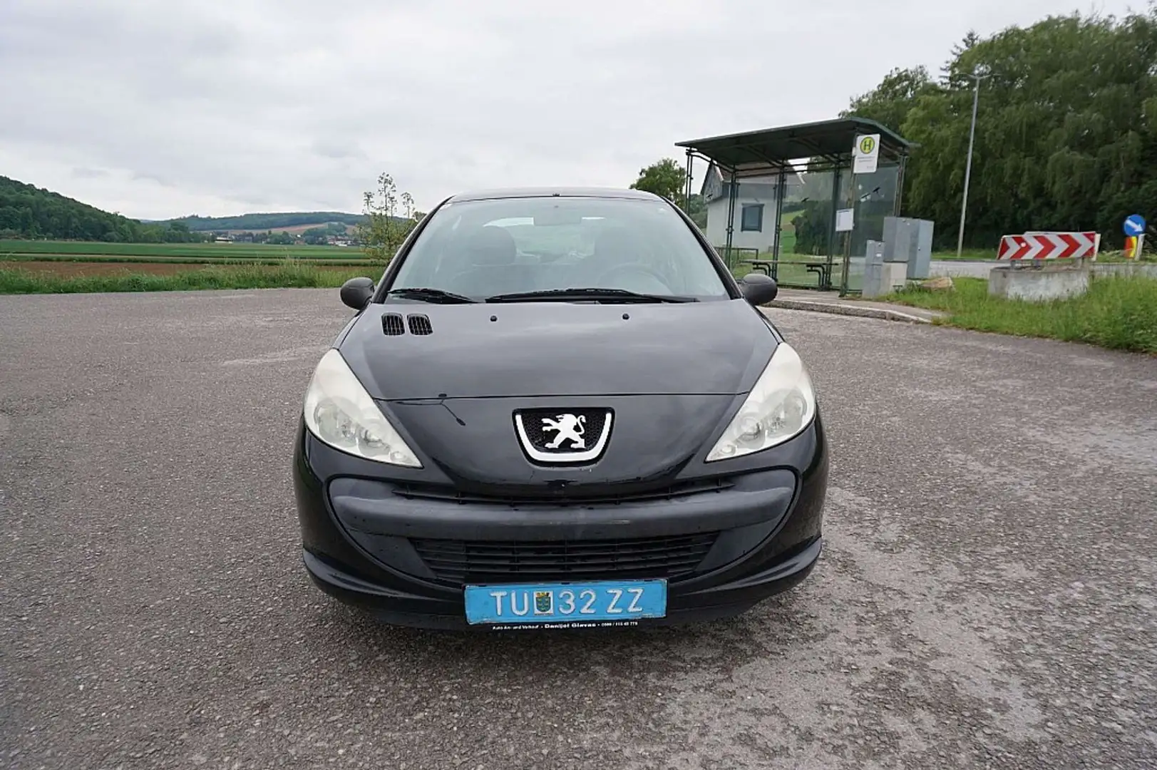 Peugeot 206 + Junior 1,1 Schwarz - 1
