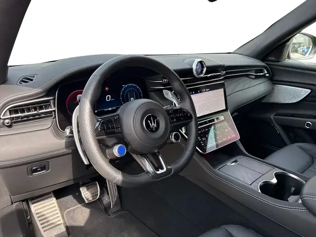 Maserati Grecale view 11