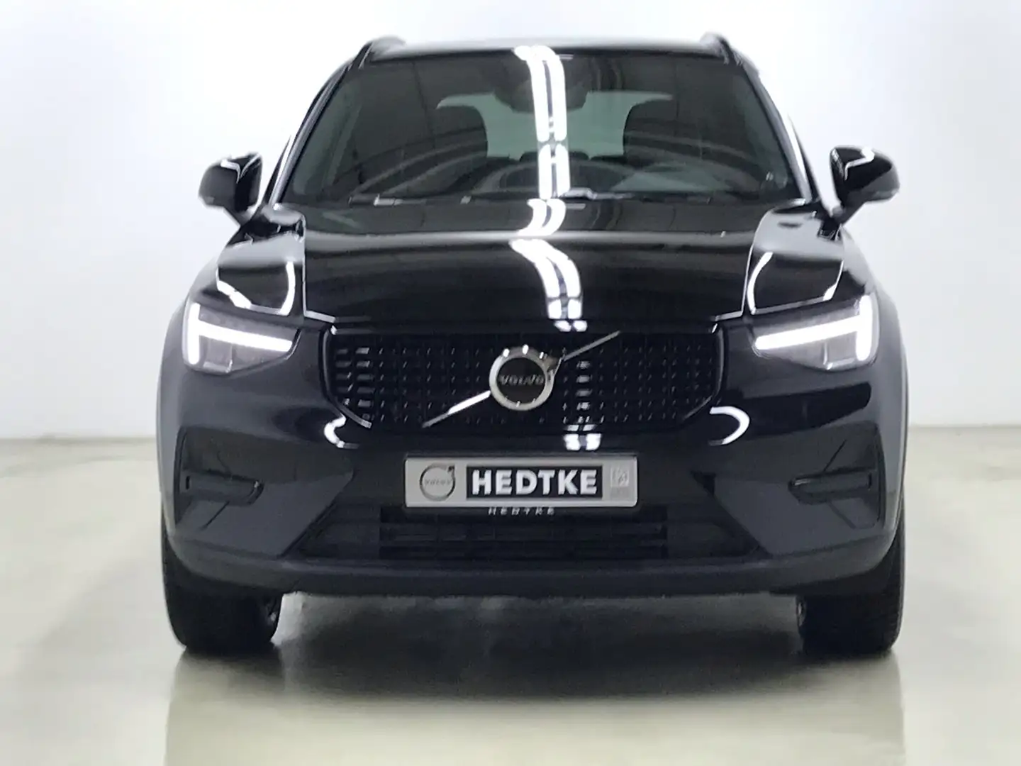 Volvo XC40 T5 Recharge Geartronic Plus Dark 19"+WSS-HZ Schwarz - 2