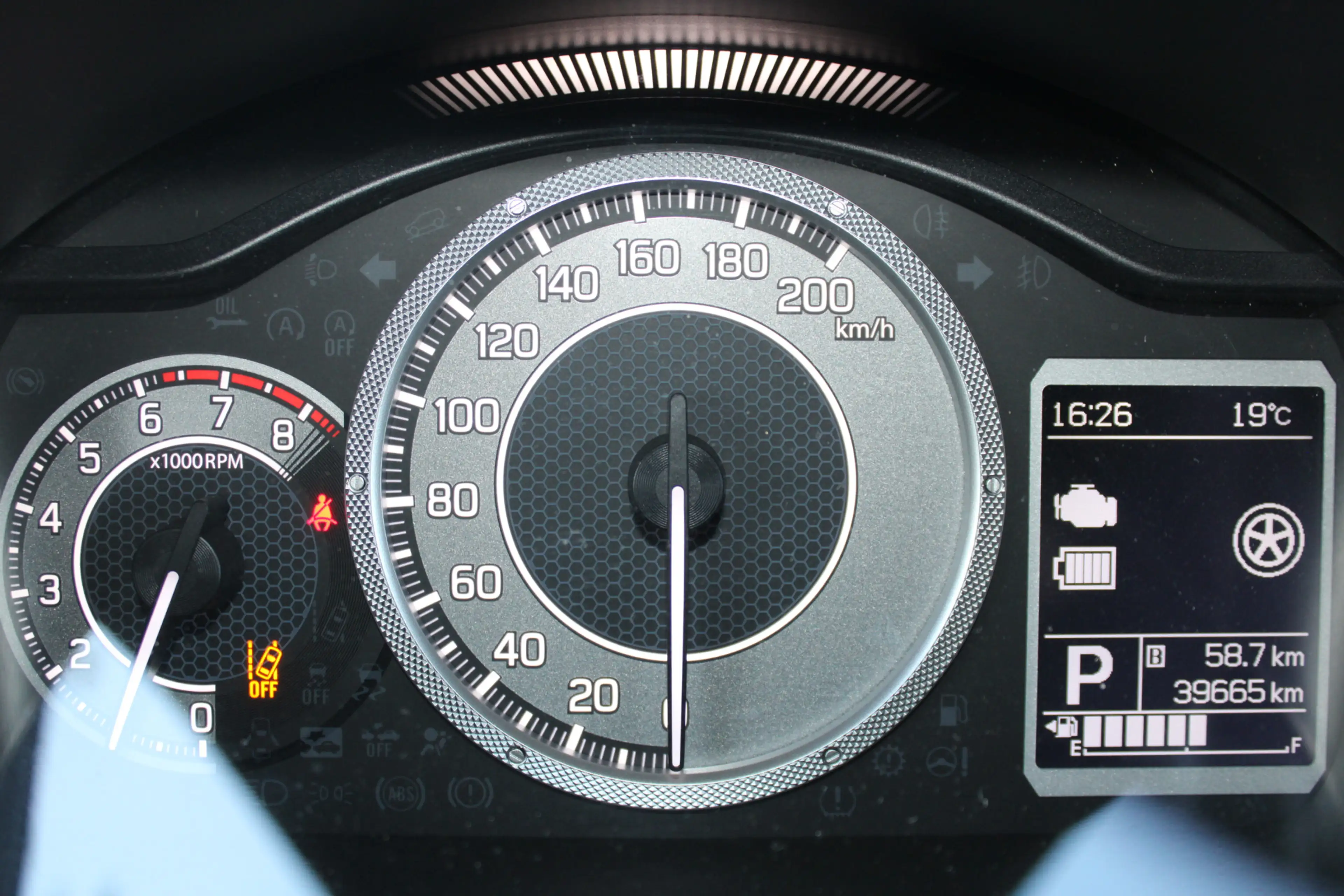 Suzuki Ignis 1.2 Smart Hybrid Style — photo 6