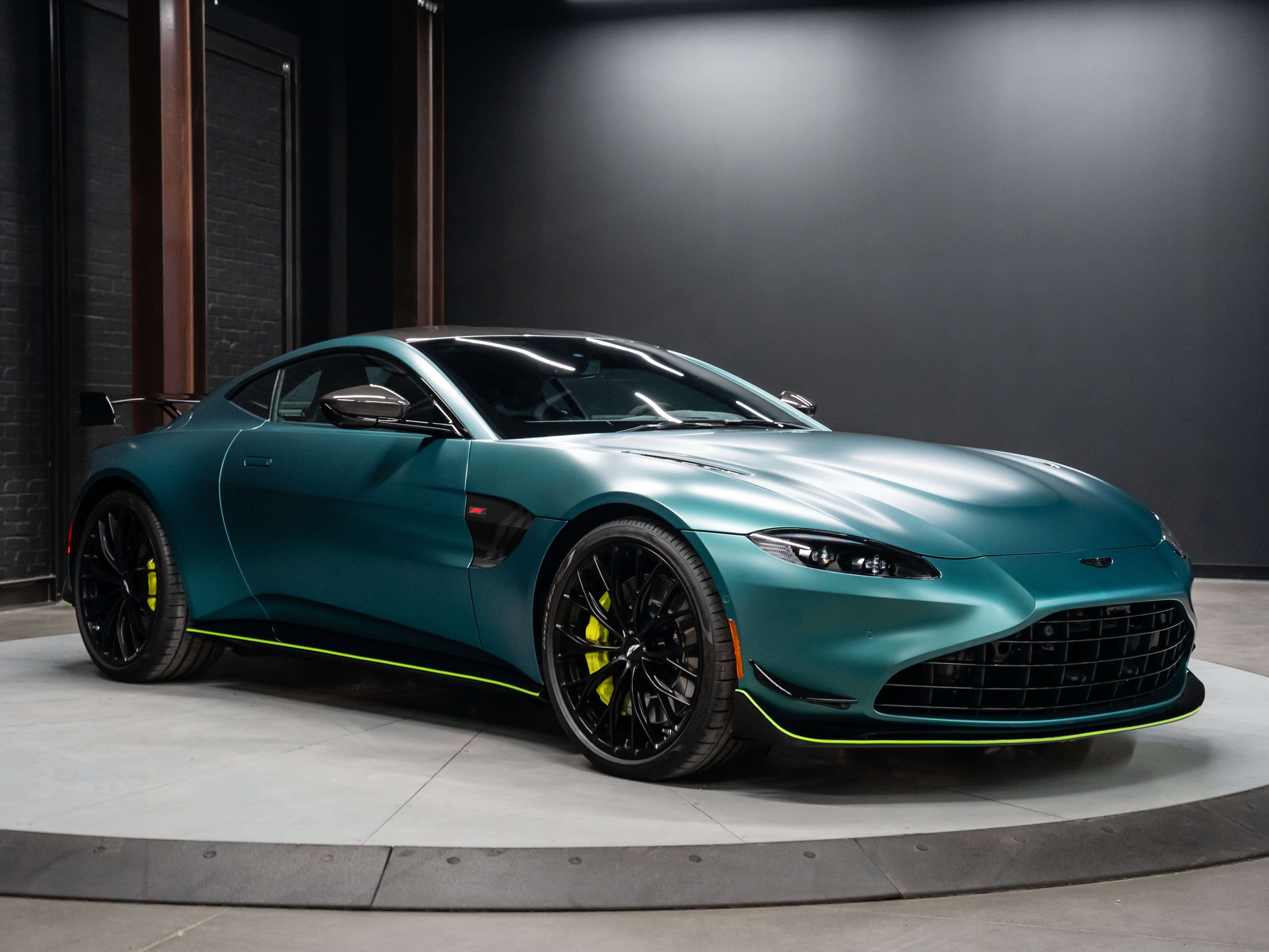 2023 Aston Martin Vantage Coupe