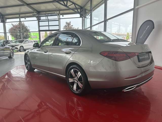 Mercedes-Benz C 180