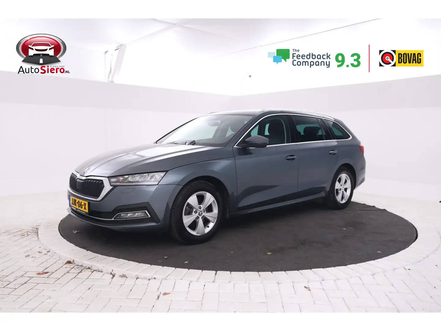 Skoda Octavia Combi 1.0 TSI Business Edition Trekhaak, Digital D Blauw - 1