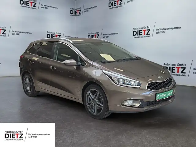 Kia Ceed SW / cee'd SW Sportswagon 1.4 Vision*NAVI*KAM*SHZ*PDC