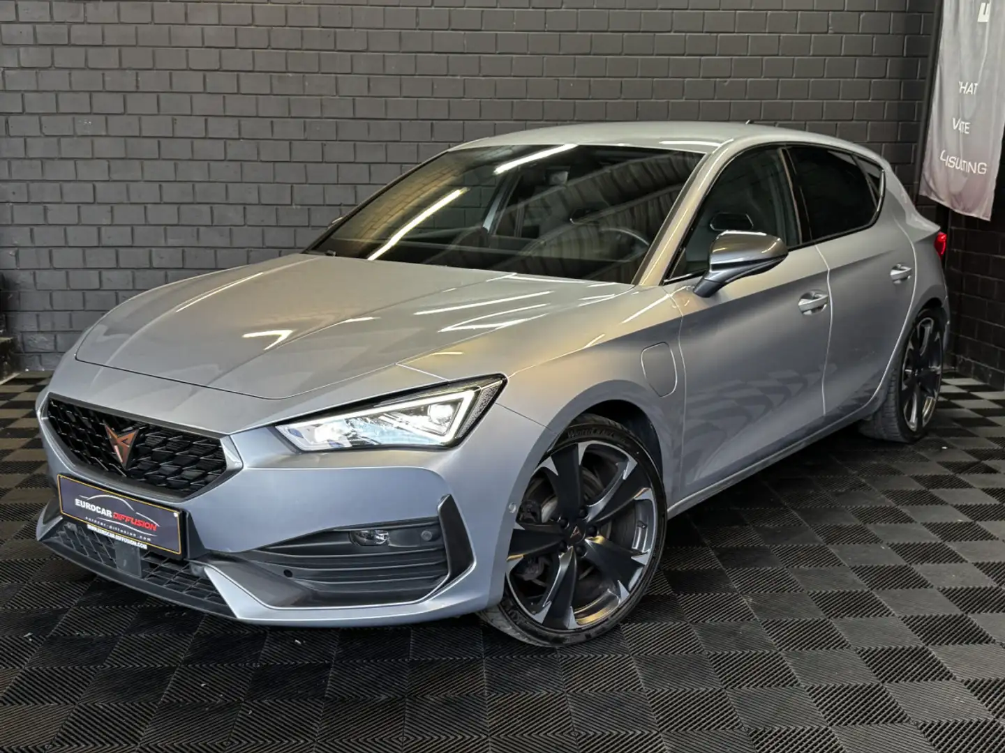CUPRA Leon 245CV eHybrid DSG6 ** Caméra ** Full link Gris - 1