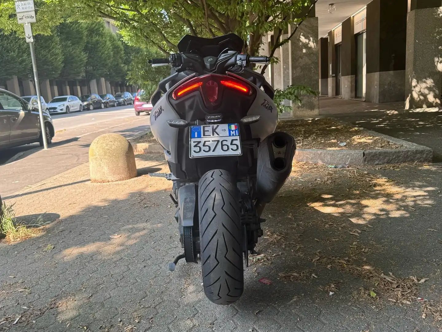 Yamaha TMAX 530 Gris - 2