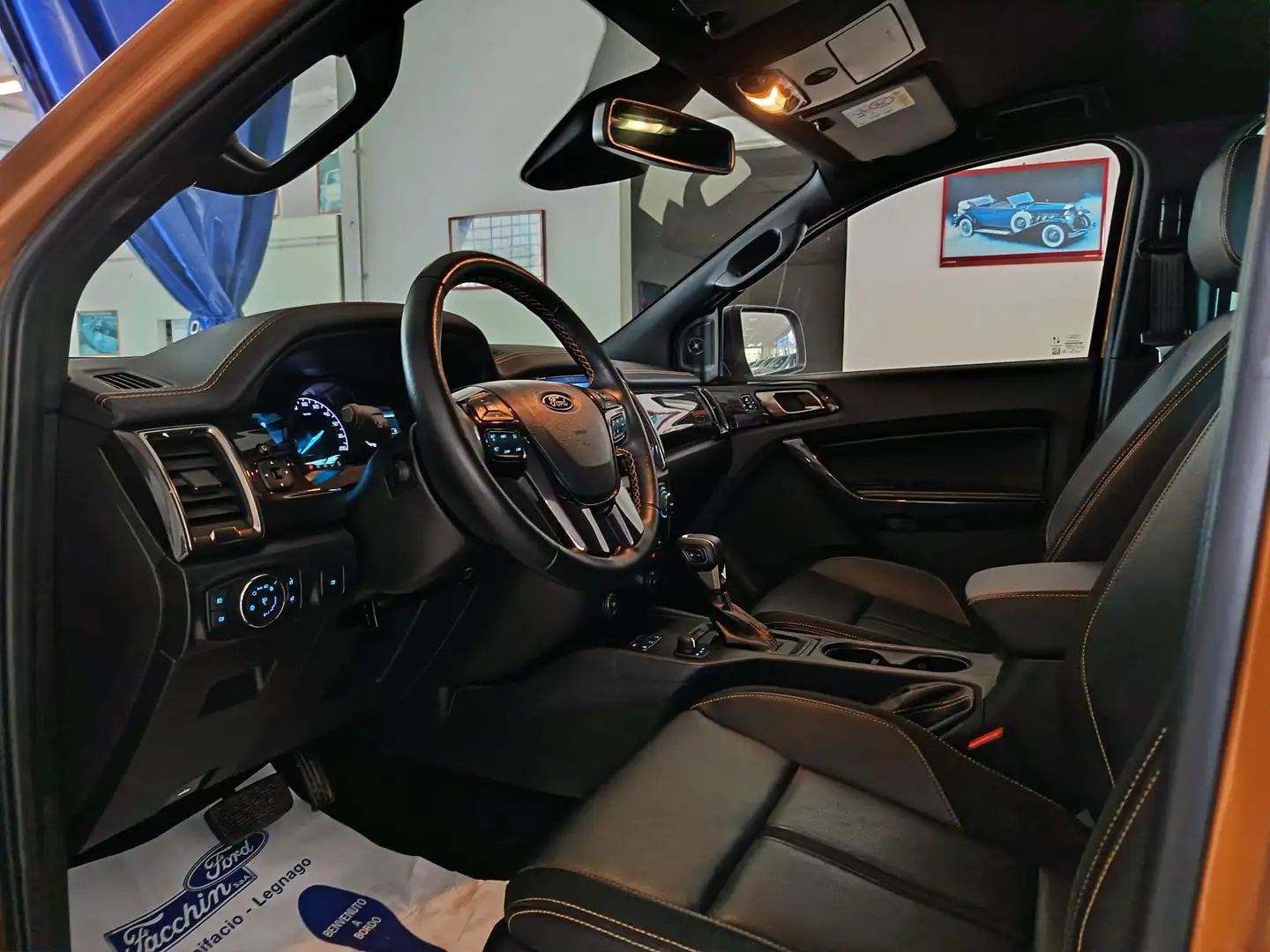 Ford Ranger 2.0 Ecoblue 213cv D.Cab Wildtrak  Auto 4WD Orange - 2