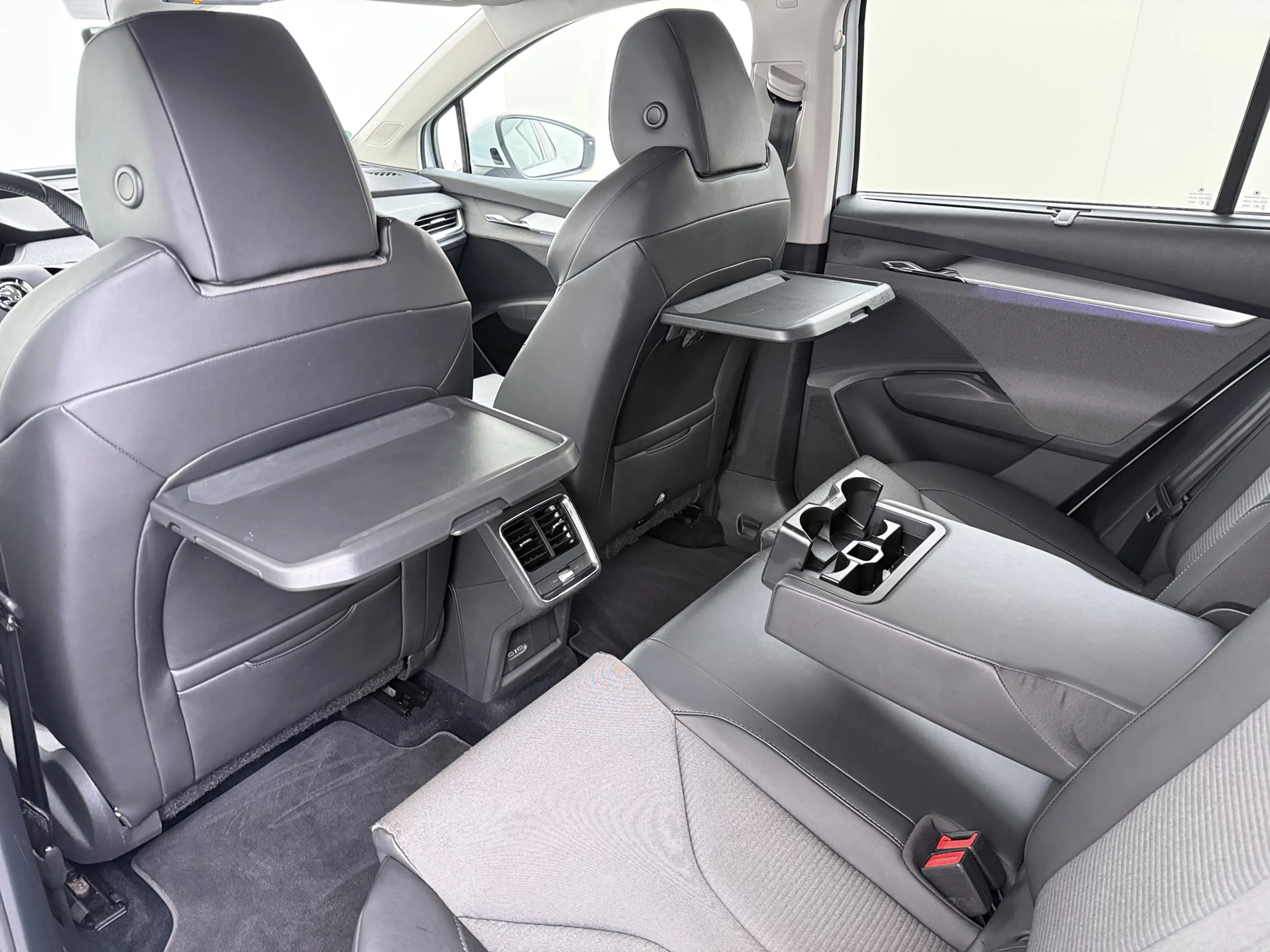 Skoda Enyaq iV 60 First Edition Trekhaak Adap.Cruise Head-Up C — photo 11