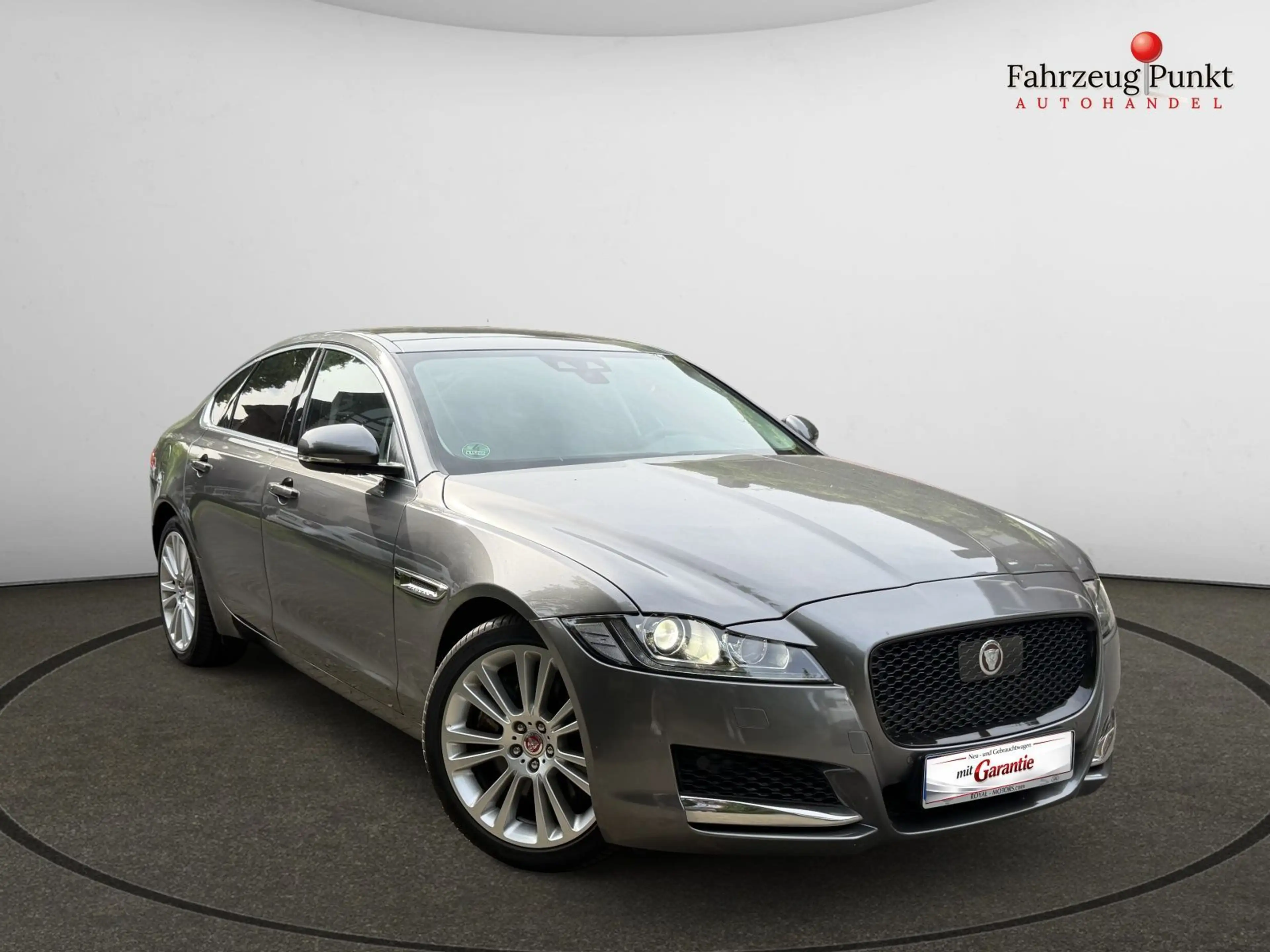 Jaguar XF Prestige 30d Pano*Leder*Digital — photo 3