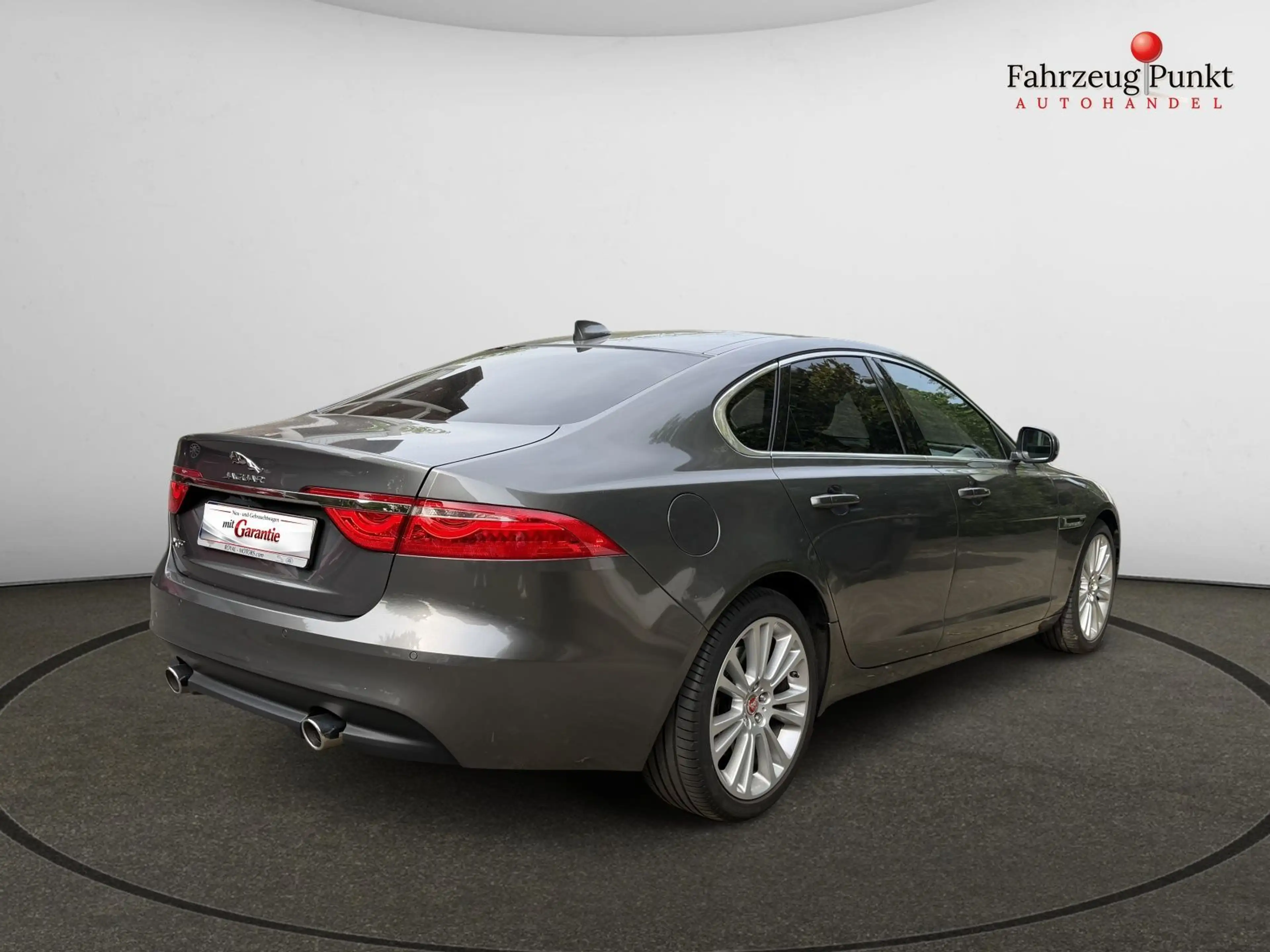 Jaguar XF Prestige 30d Pano*Leder*Digital — photo 4