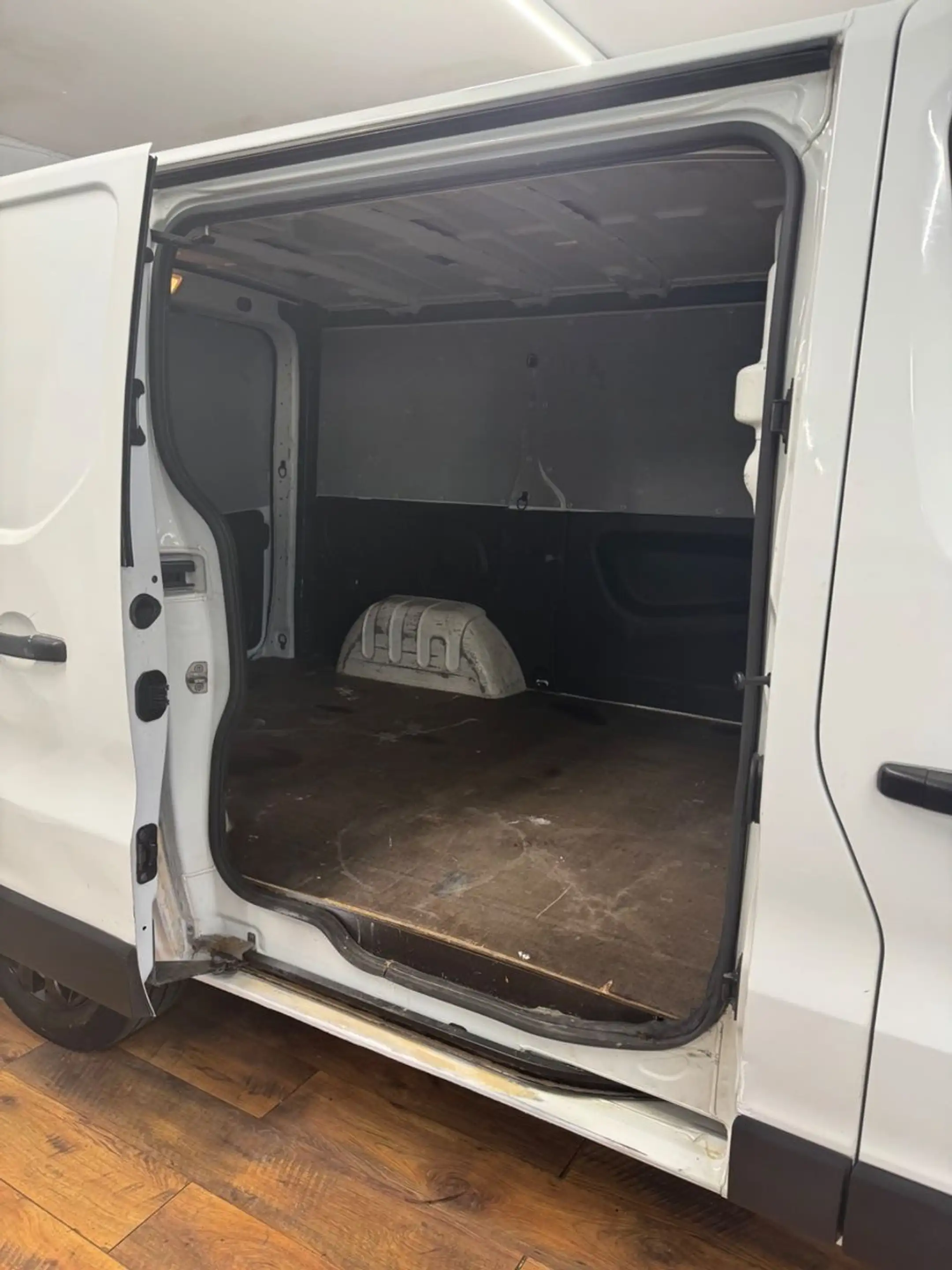 Fiat Talento Kasten L1H1 1,0t Basis — photo 12
