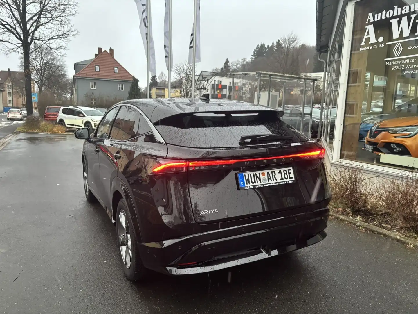 Nissan Ariya 87 kWh Evolve Pack 20 Schwarz - 2