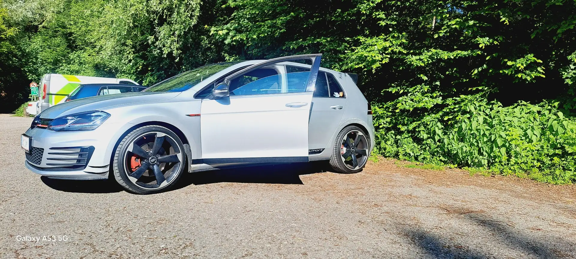 Volkswagen Golf GTI 5p 2.0 tsi - 2