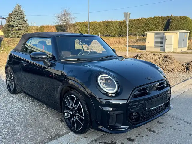 MINI Cooper S Cabrio Cooper S Cabrio 204 PS Automatik JCW Trim, XL Pa