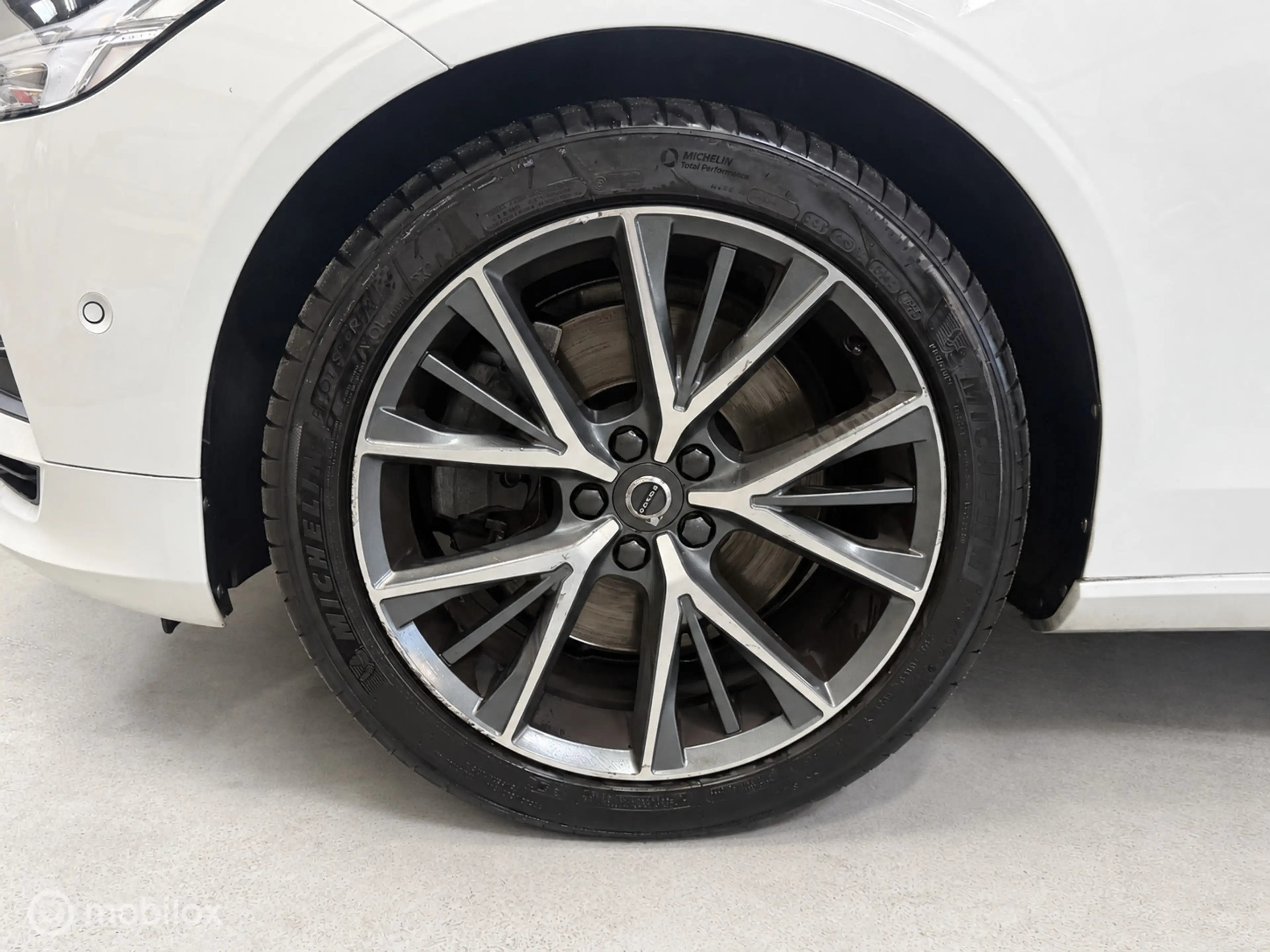 Volvo V90 2.0 T5 Momentum NL-AUTO / PANO / LEER — photo 10