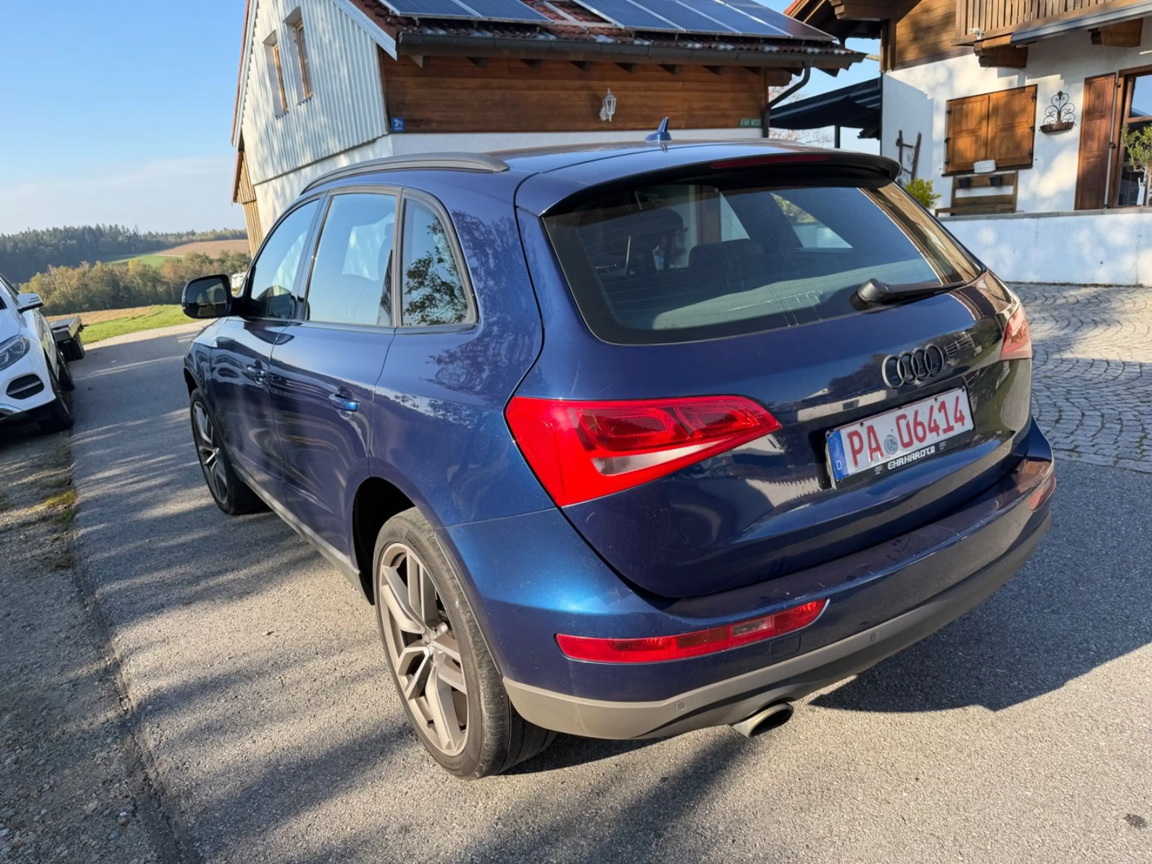 Audi Q5 2.0 TDI 140 kW quattro S-LINE AHK — photo 8
