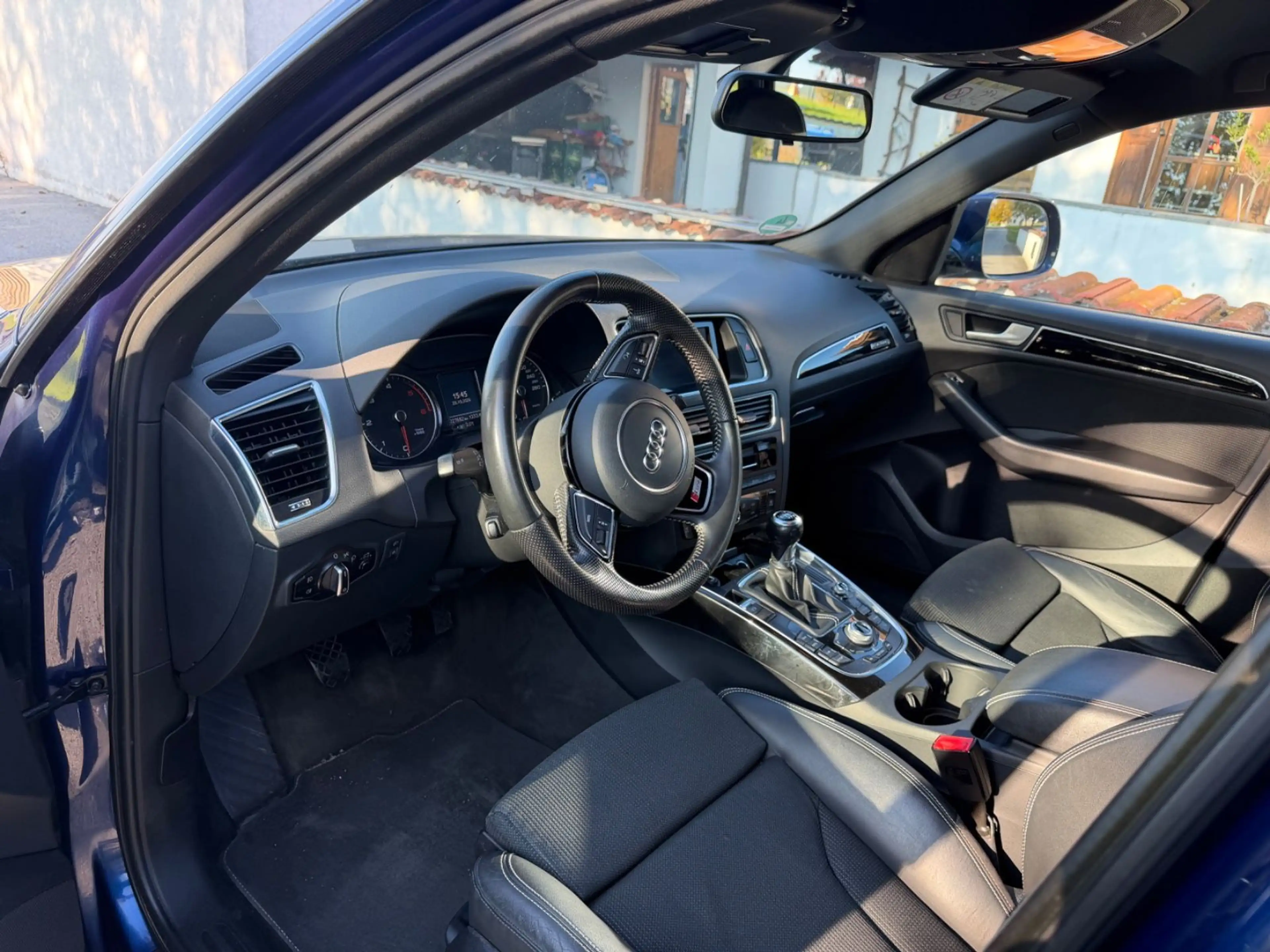 Audi Q5 2.0 TDI 140 kW quattro S-LINE AHK — photo 14