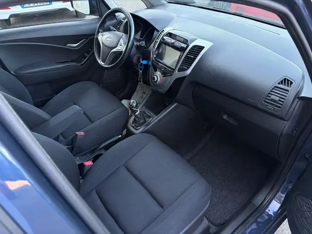 Hyundai Ix20 view 12