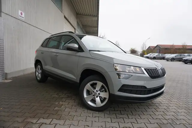 Skoda Karoq Ambition 1.5TSI DSG Navi/MirrorLink AHK