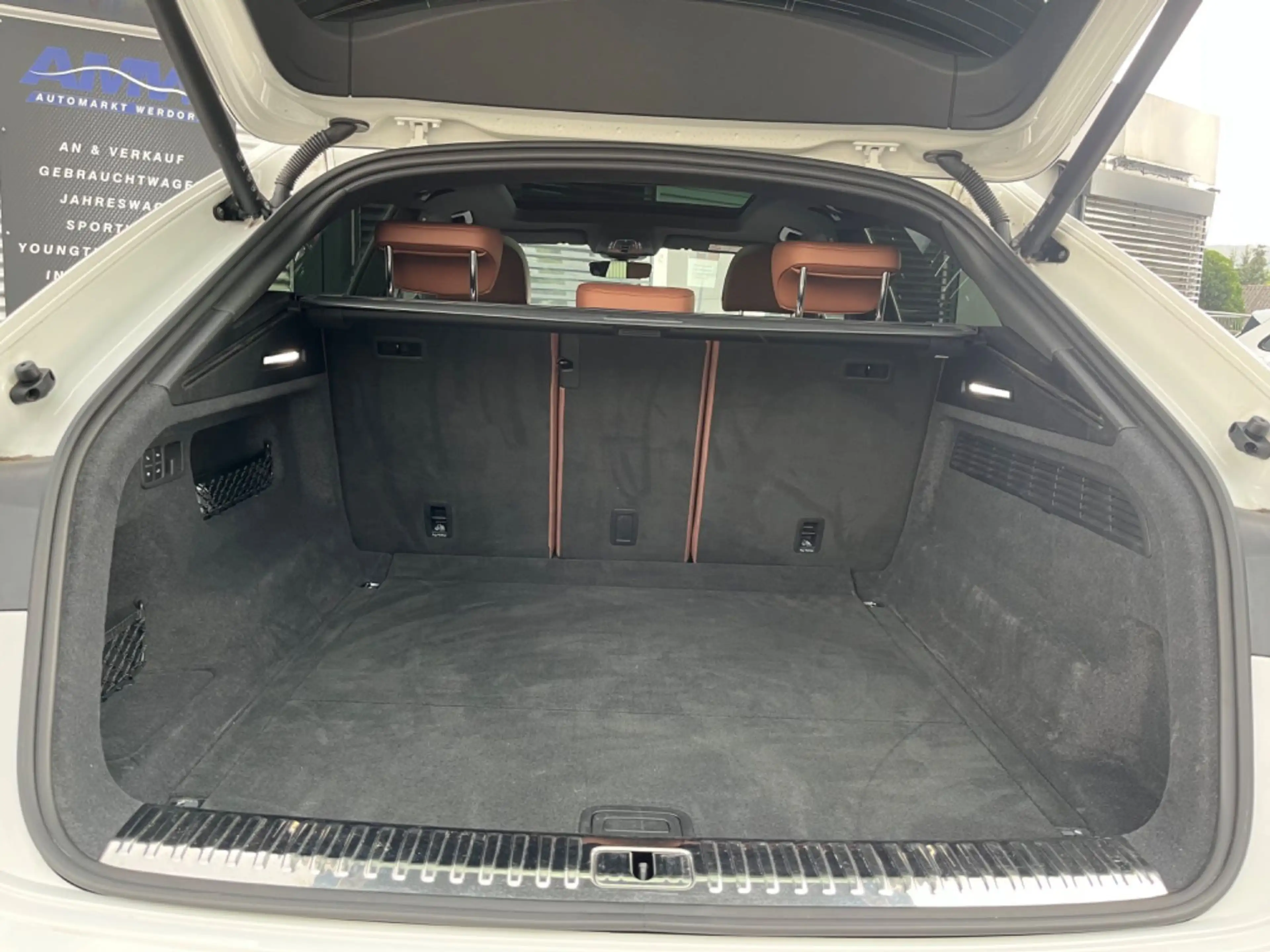 Audi Q8 50 S Line Competition Plus *Pano*AHK*ACC*VOLL — photo 10