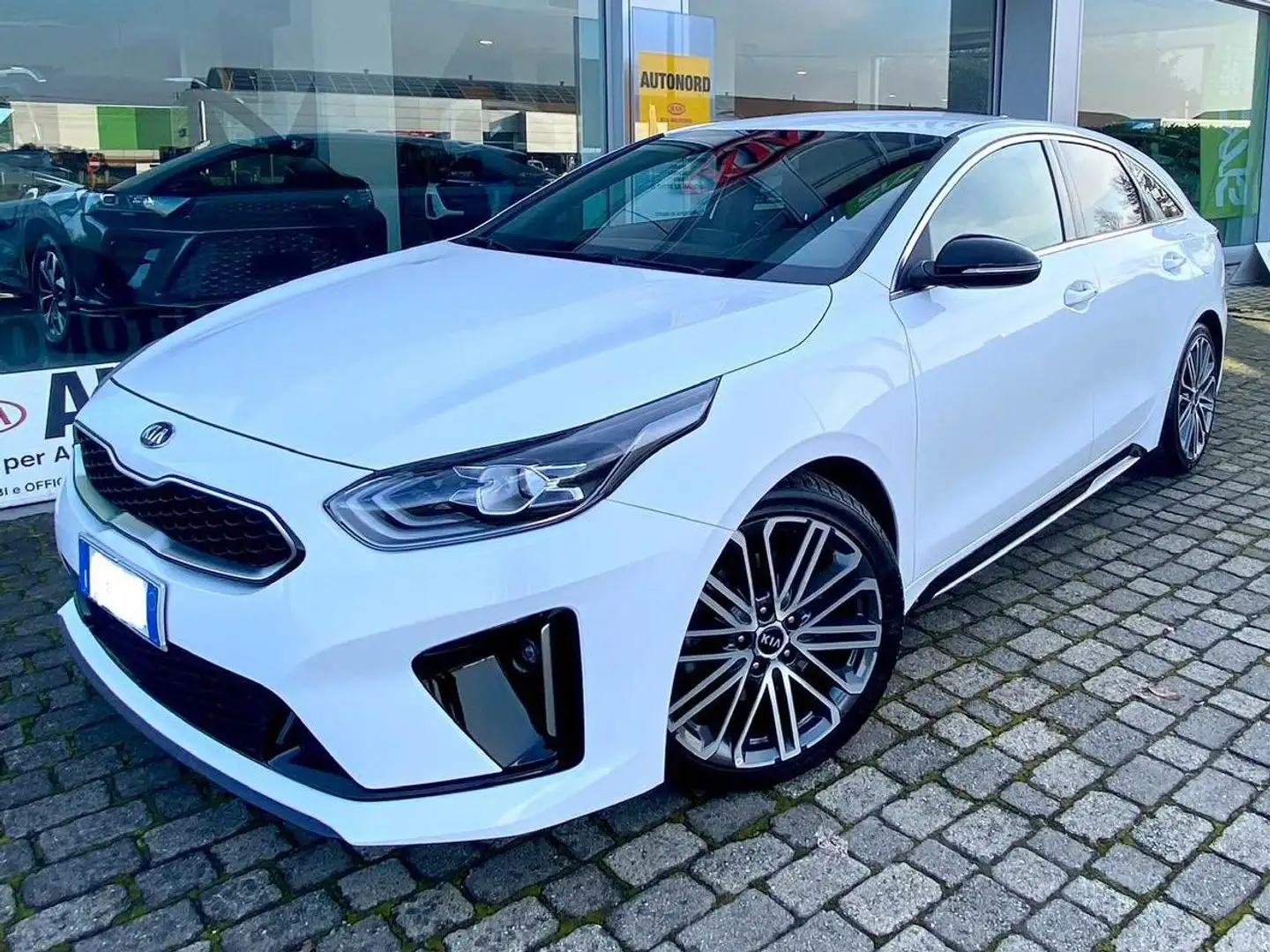 Kia ProCeed / pro_cee'd ProCeed 1.4 t-gdi GT Line 140cv dct my20 White - 1