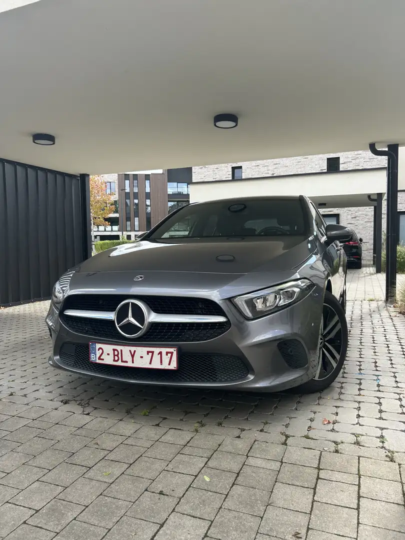 Mercedes-Benz A 200 berggrijs - 1