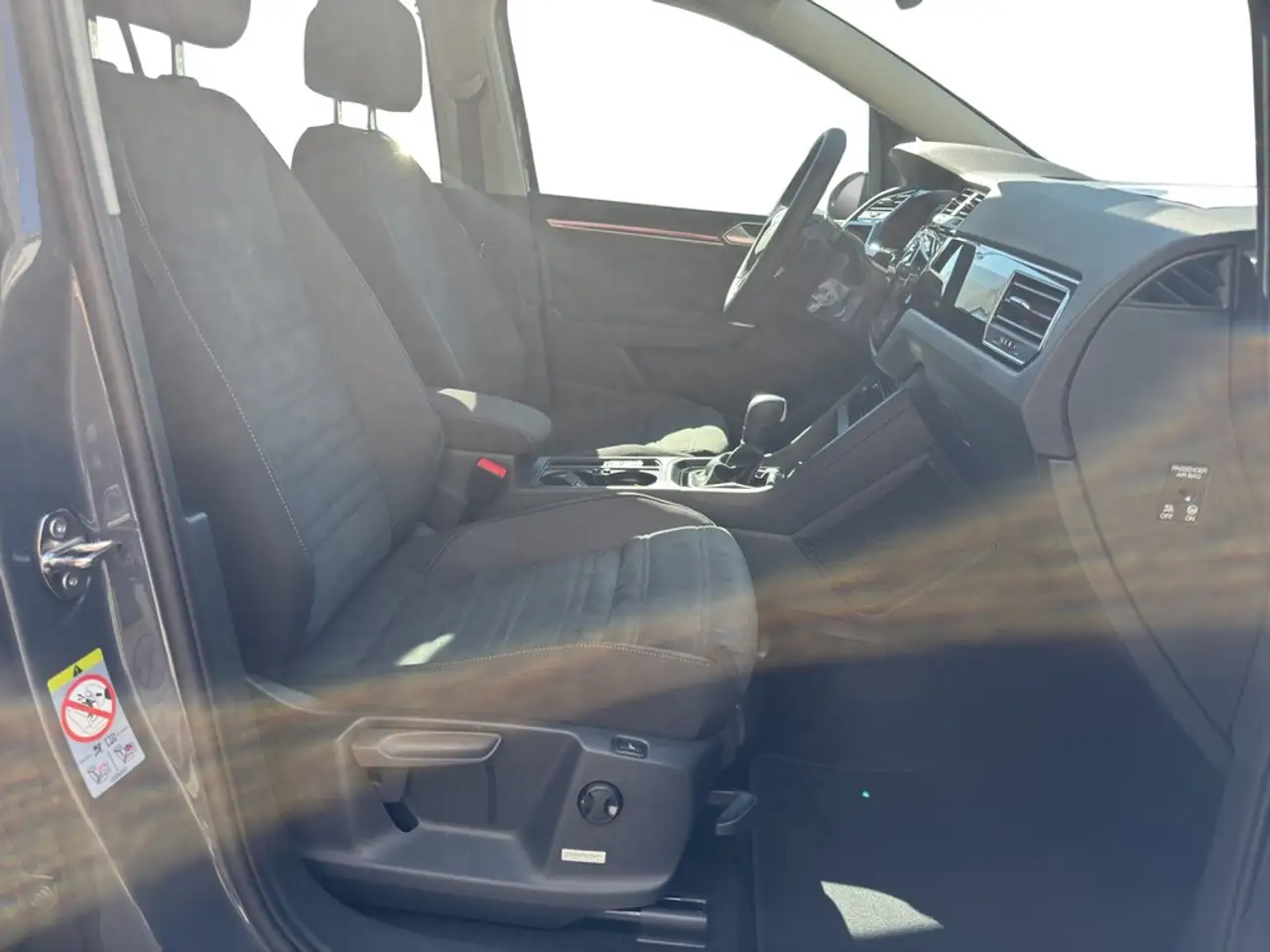 Volkswagen Touran 2.0 TDI DSG Highline DCC AHK*STHZG*DYNAUDIO*LED... 10