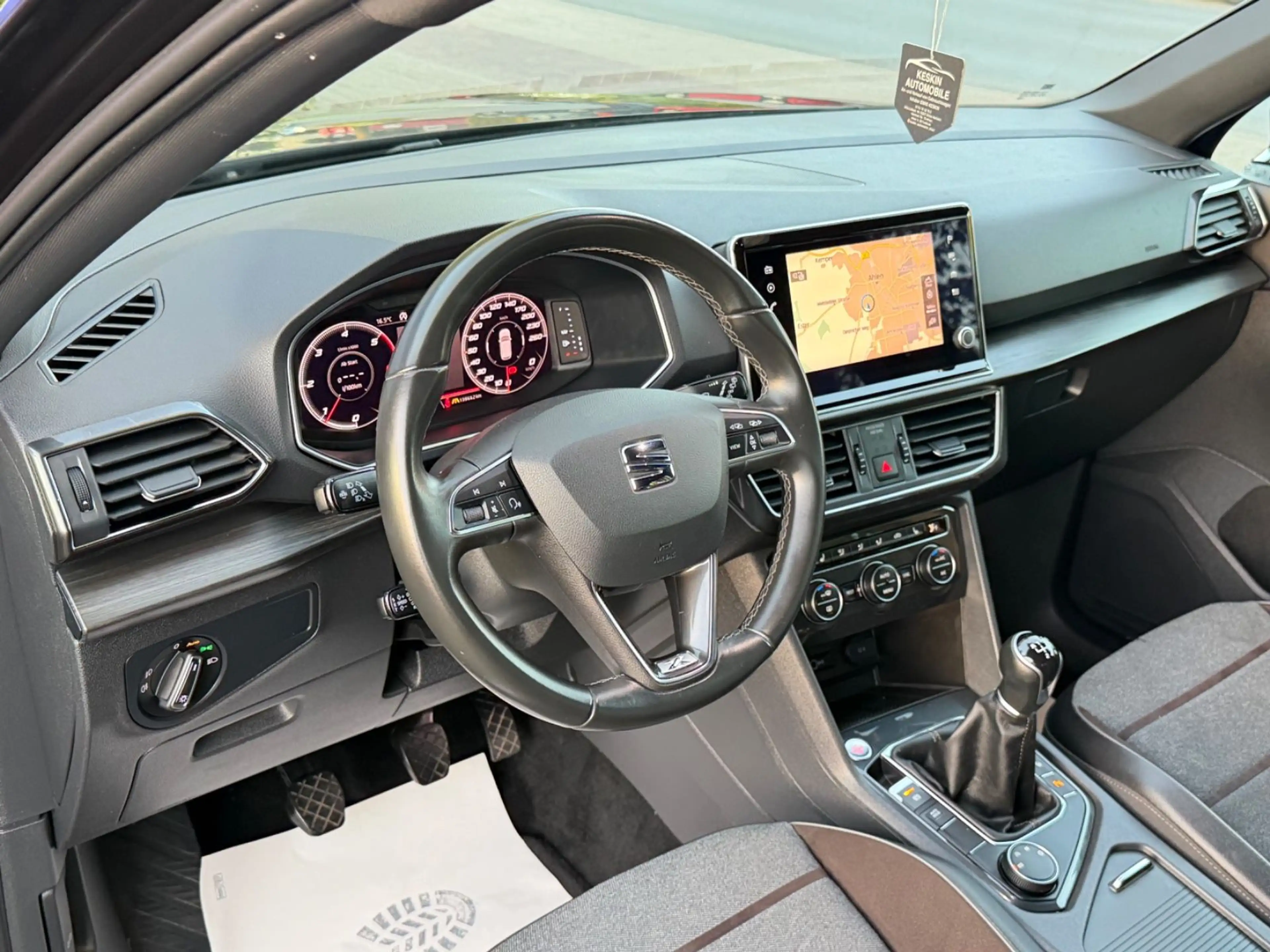SEAT Tarraco Xcellence 4Drive*SPURHALTE*AHK*LED*NAVI* — photo 12