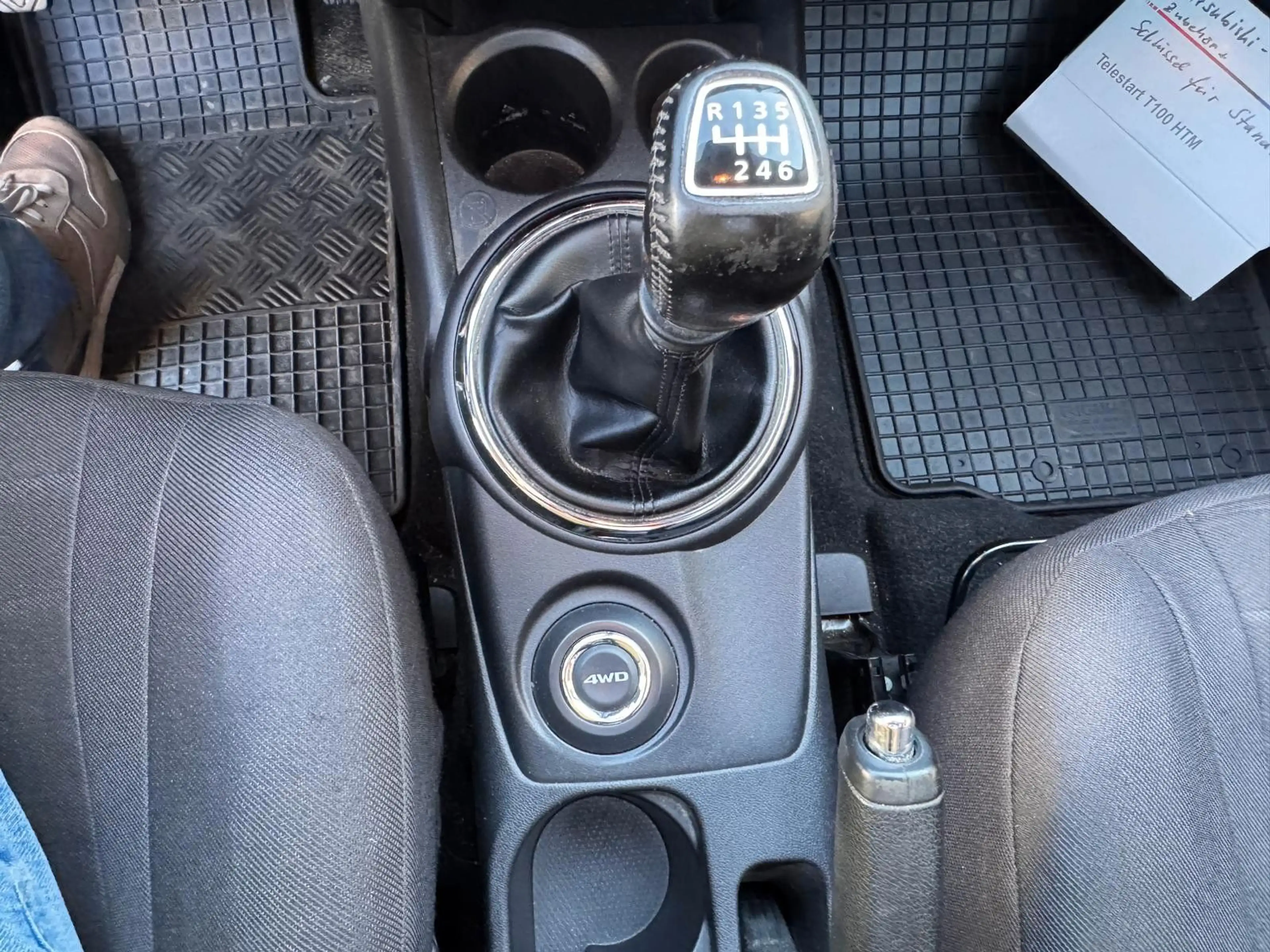 Mitsubishi ASX 1.8 DI-D 4WD Invite AHK Pano Standhzg. — photo 14