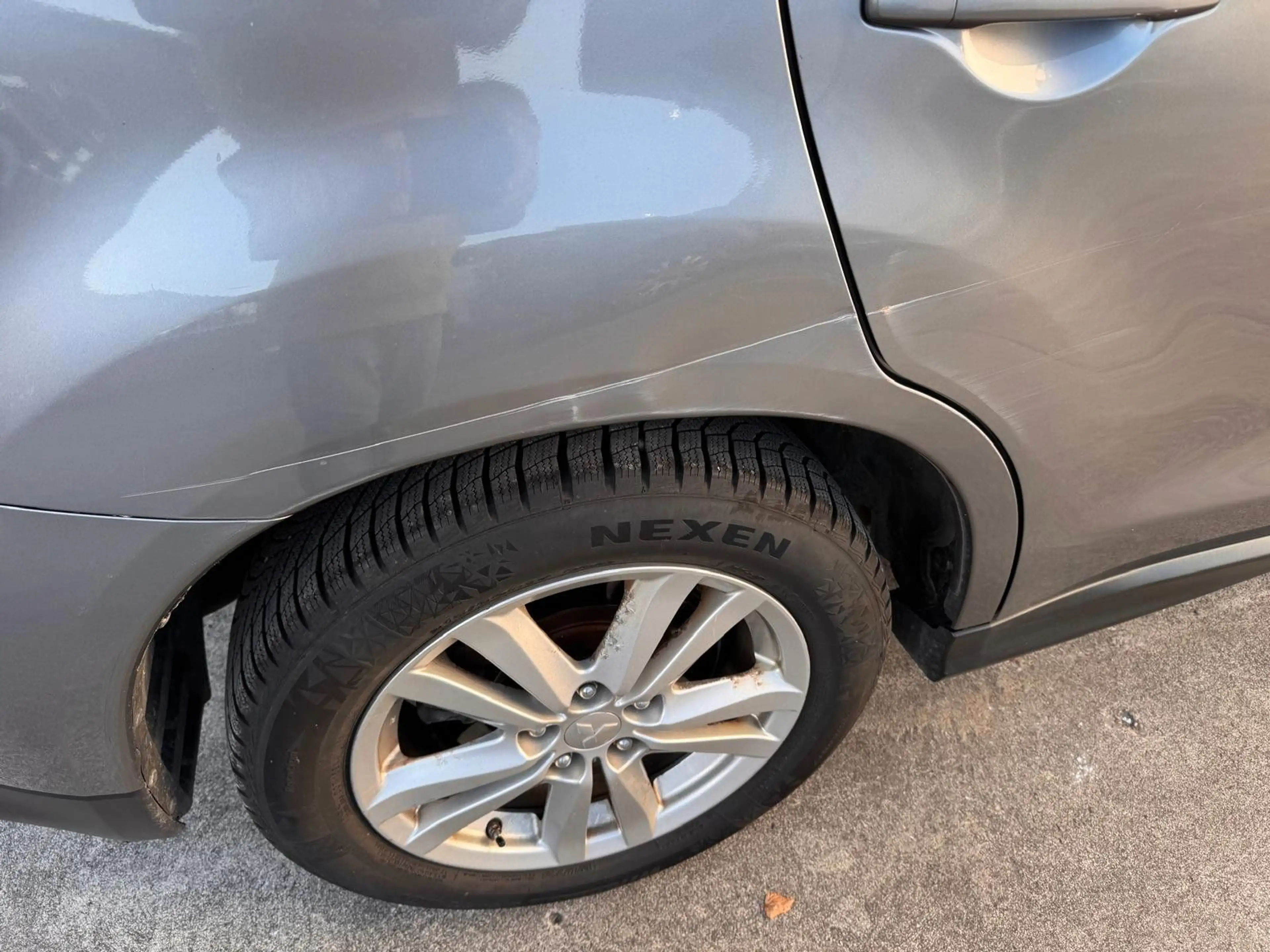Mitsubishi ASX 1.8 DI-D 4WD Invite AHK Pano Standhzg. — photo 6