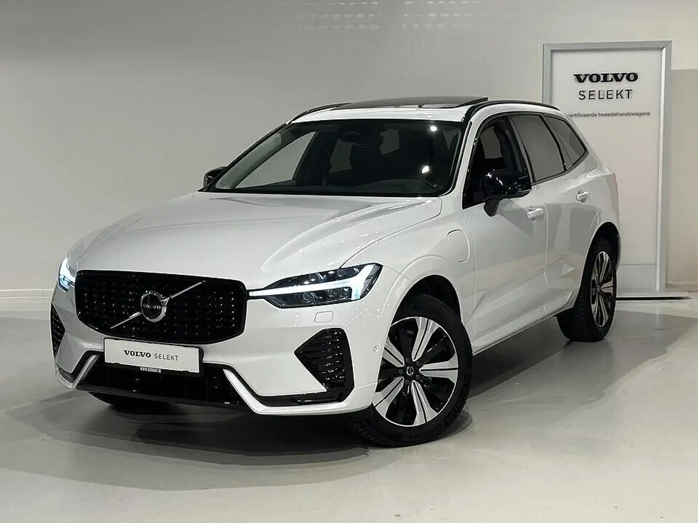 Volvo XC60 T8 Recharge Dark Plus Long Range Wit - 1