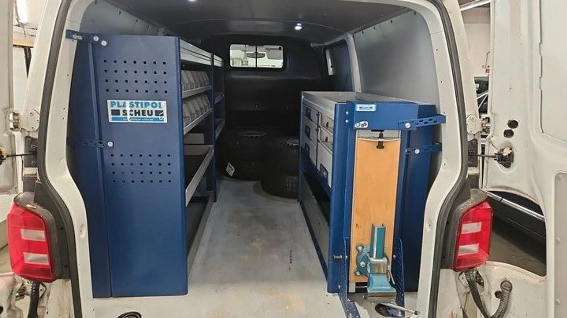 Volkswagen T6 Transporter 4Motion WERKSTATT REGALE/2xSCHIEB Blanc - 1