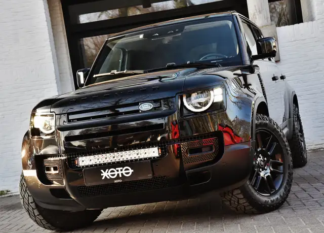Land Rover Defender 110 3.0 TURBO MHEV P400 S BLACK DESIGN PACK