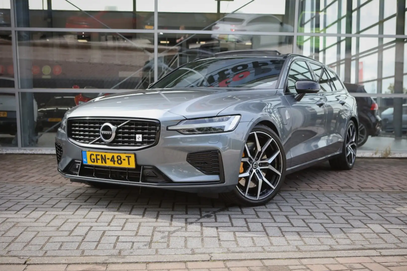 Volvo V60 2.0 T8 AWD Polestar Engineered | 405PK | Pano | Me Gris - 1