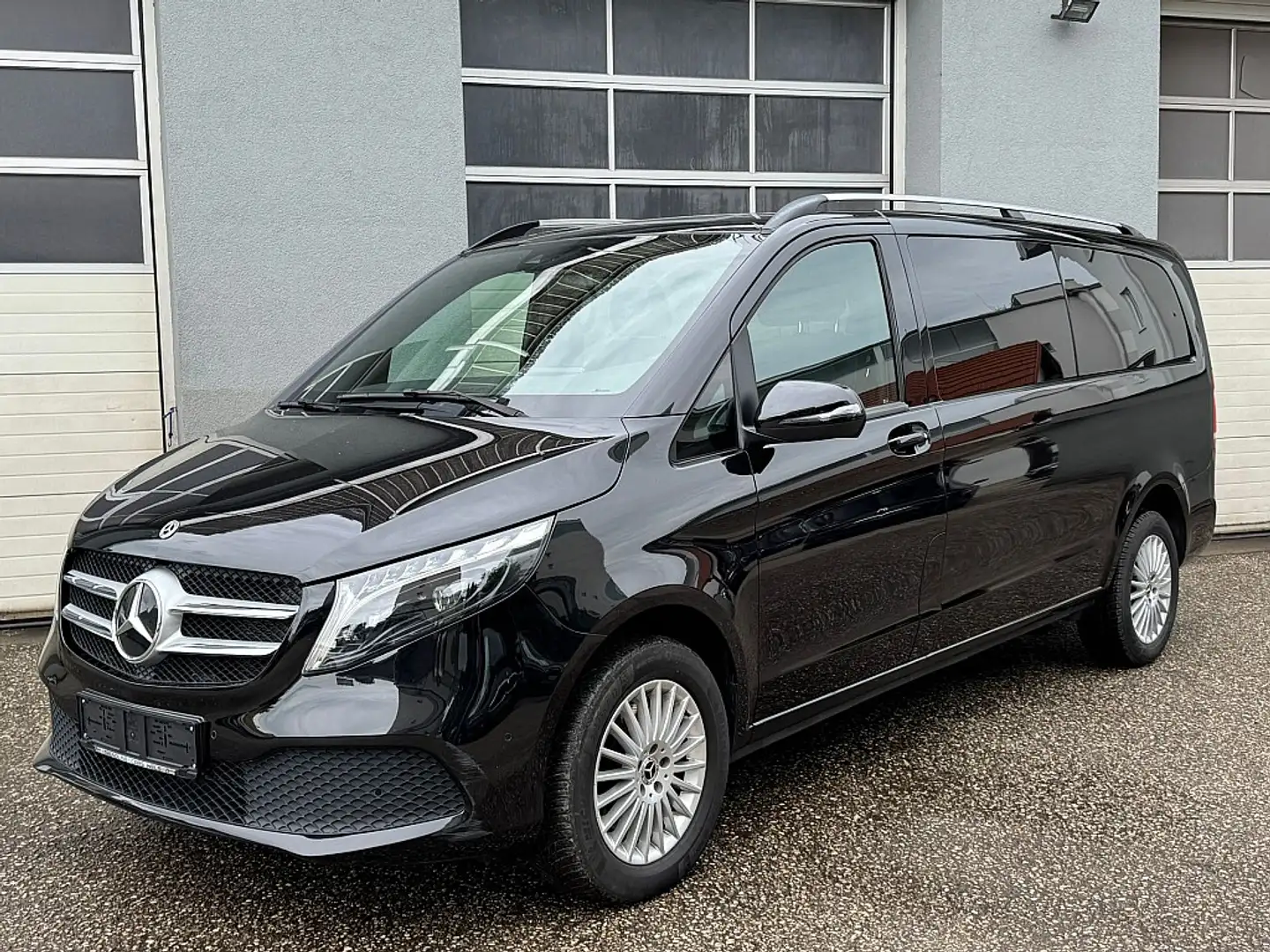 Mercedes-Benz V 300 d 4MATIC BusinessVan extralang Aut. Noir - 1